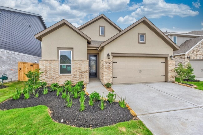 Building Photo - 31726 Wild Mdw Dr