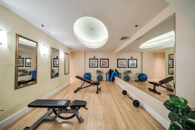 Building Photo - 1830 Radius Dr