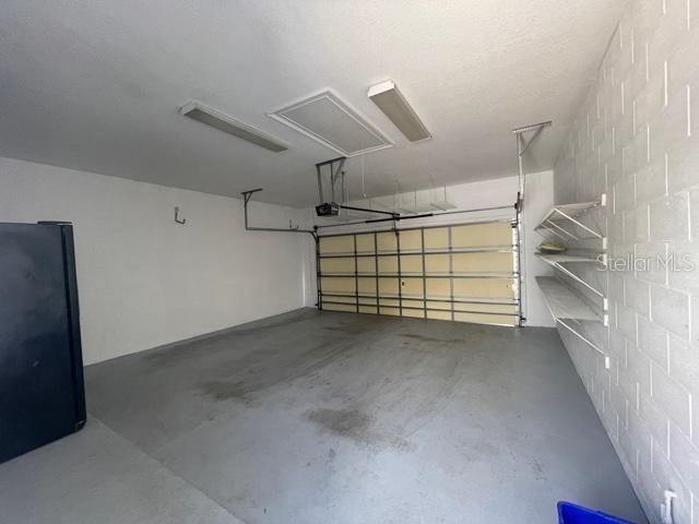 Building Photo - 930 Greenlawn St