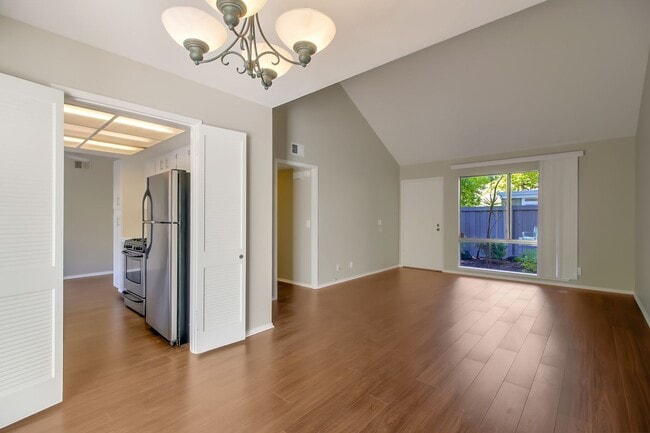 Building Photo - Rare Rental Opportunity in a Prime Los Gatos Location!