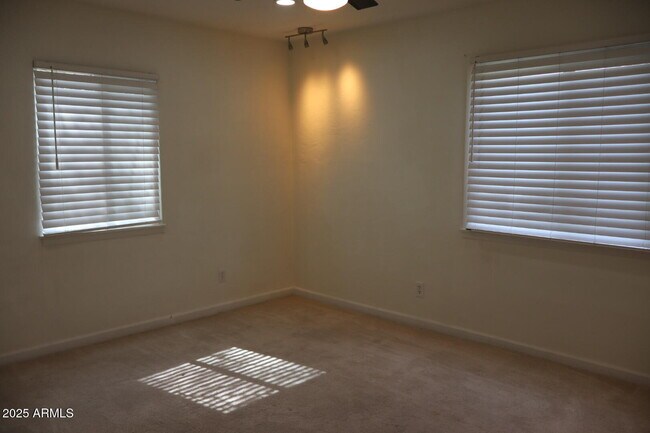 Building Photo - 1107 W Turney Ave
