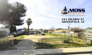 Building Photo - 2 Bd 1 Ba Home | Huge Lot in East Bakersfield