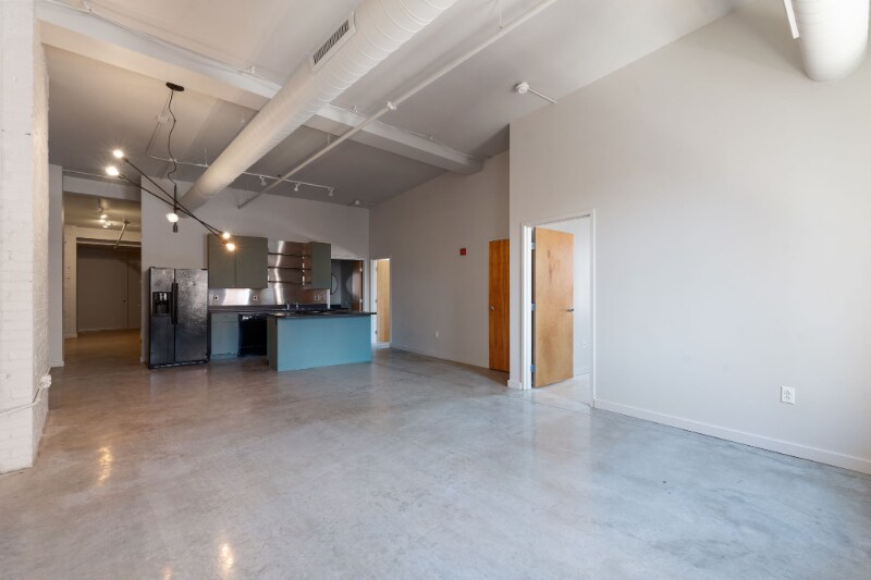 Building Photo - 1006 Olive St
