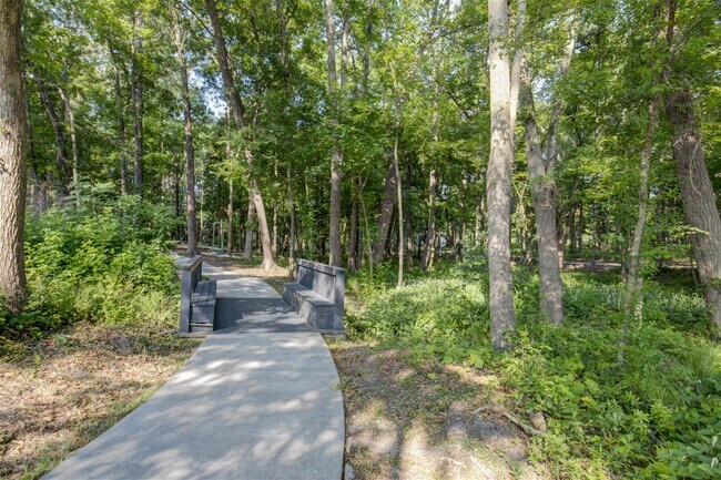 Building Photo - 7202 Bowen Corner Avenue Apt #Unit 10, Han...