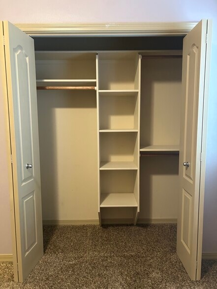 Building Photo - 10485 N Bridle Way