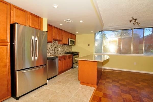 Building Photo - 5353 Columbia Pike