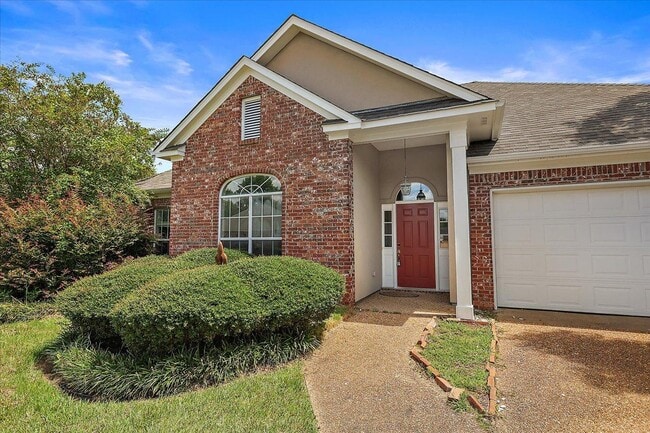 Building Photo - 108 Turnberry Cv