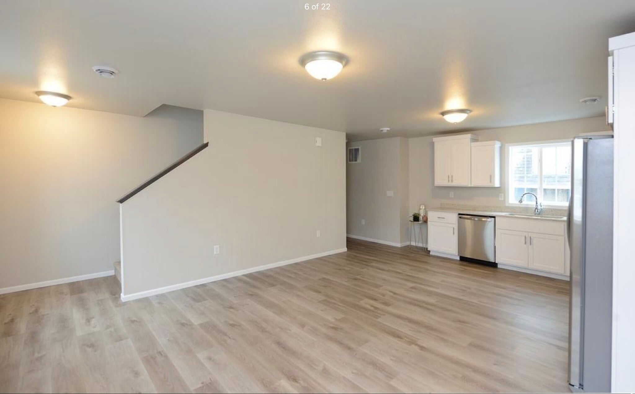 Building Photo - 705 10th Ave N