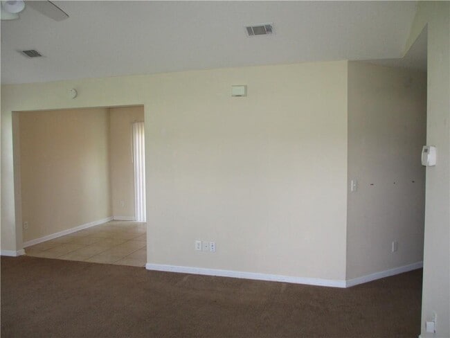 Building Photo - 115 Haleys Pl Dr