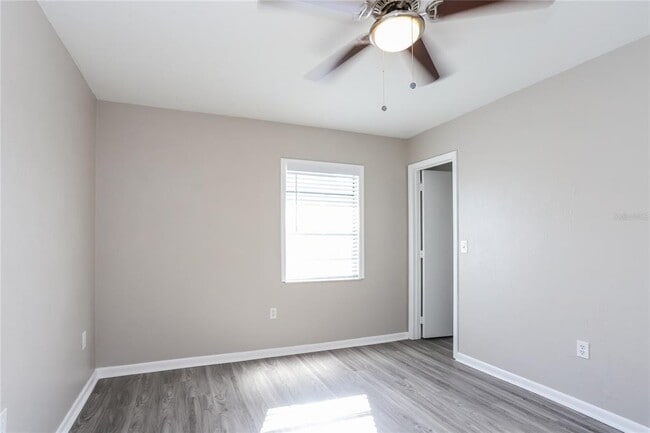 Building Photo - 609 Willow Run