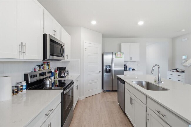 Building Photo - 18114 Wheathouse Pl