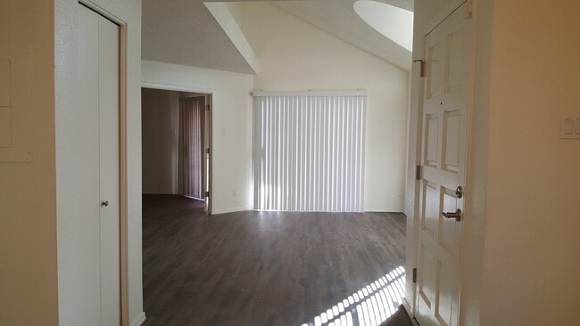 Large living area - 4545 N 67th Ave
