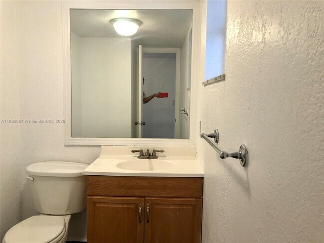 Building Photo - 8121 SW 24th Ct