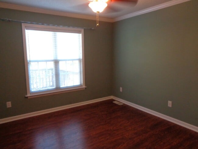 Building Photo - Meadowlark Downs Area-Rental