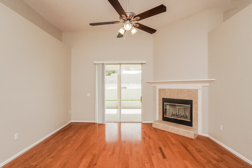 Building Photo - 7545 Jessamine Dr