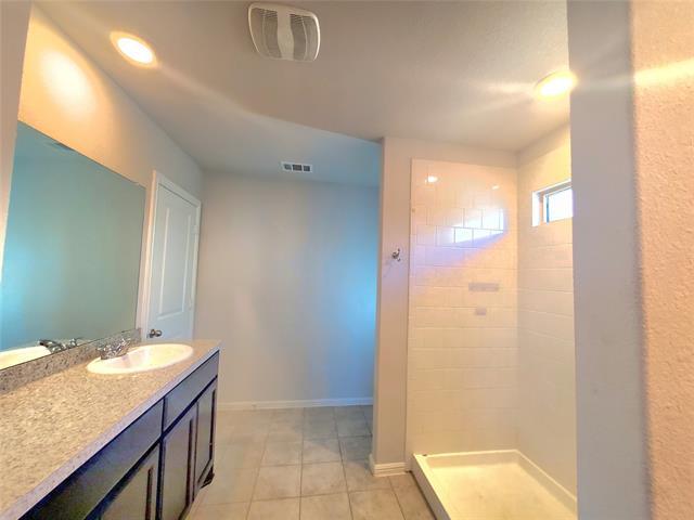 Building Photo - 16612 Portage St