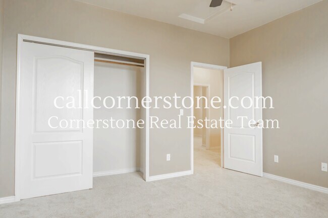 Building Photo - 13932 Sierra Star Ct