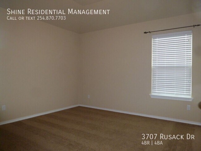 Building Photo - 3707 Rusack Dr