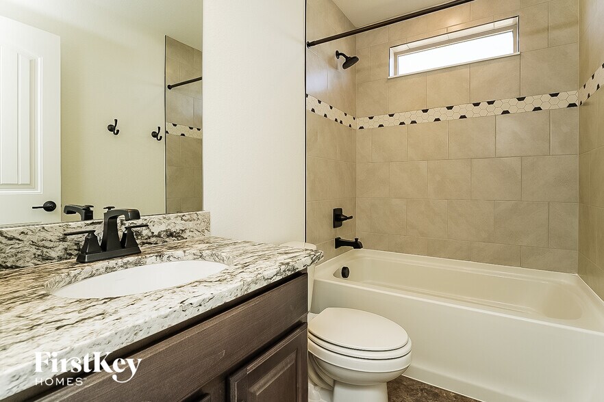 Building Photo - 10073 Yampa Ct