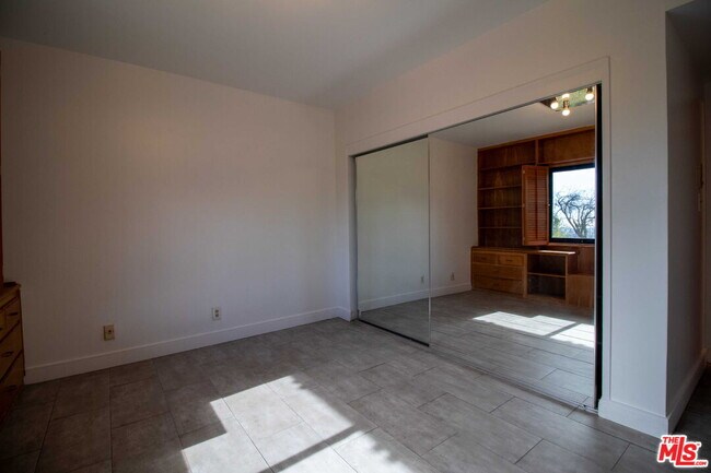 Building Photo - 11619 Lerdo Ave