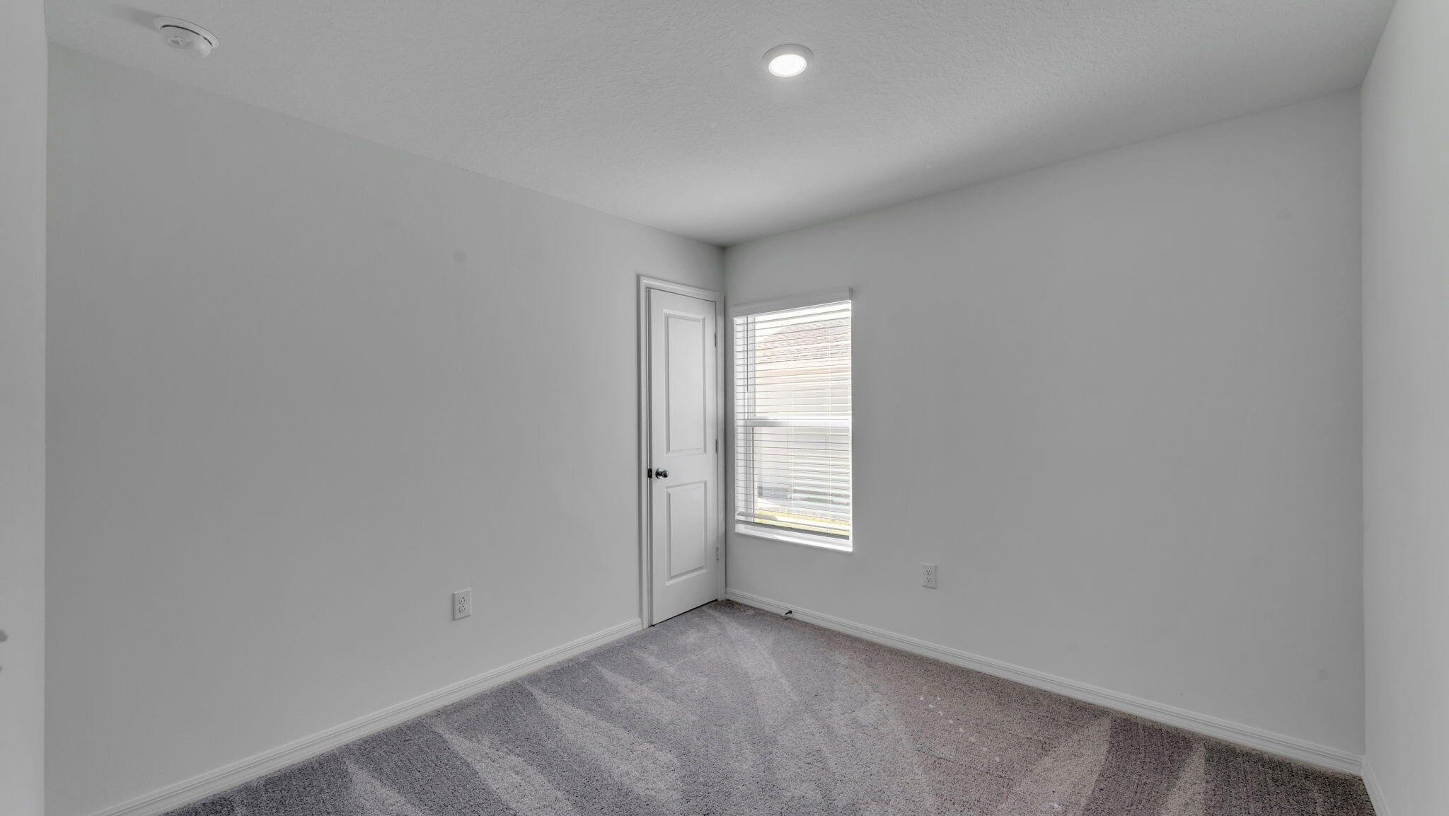 Building Photo - 623 Alder Ln