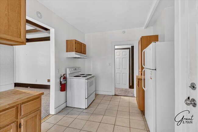 Building Photo - 58/60 Alger - FDR - T