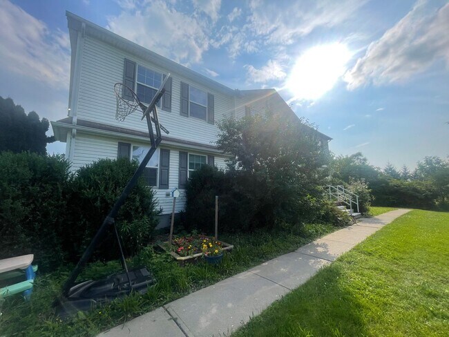 Primary Photo - 707 Ridge Rd