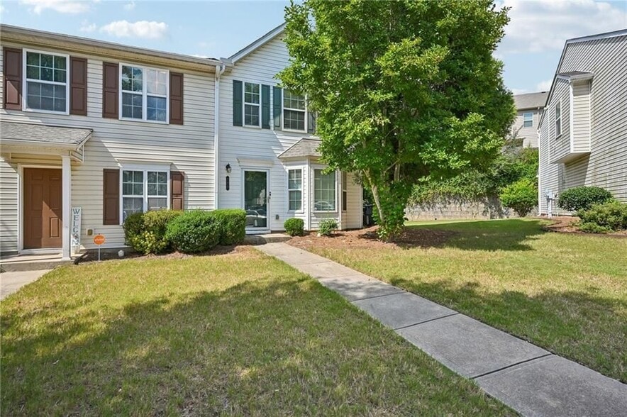 Building Photo - 725 Crestwell Cir