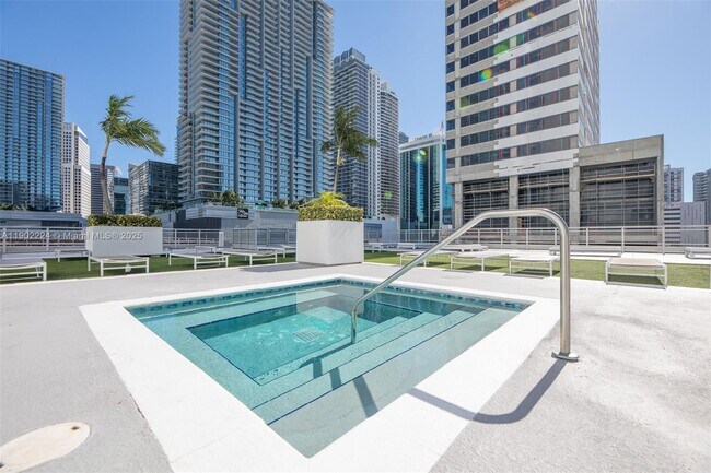 Building Photo - 690 SW 1st Ct