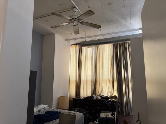 Building Photo - 130 S Canal St