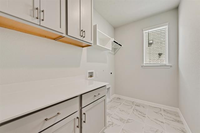 Building Photo - 3404 Riverlawn Dr