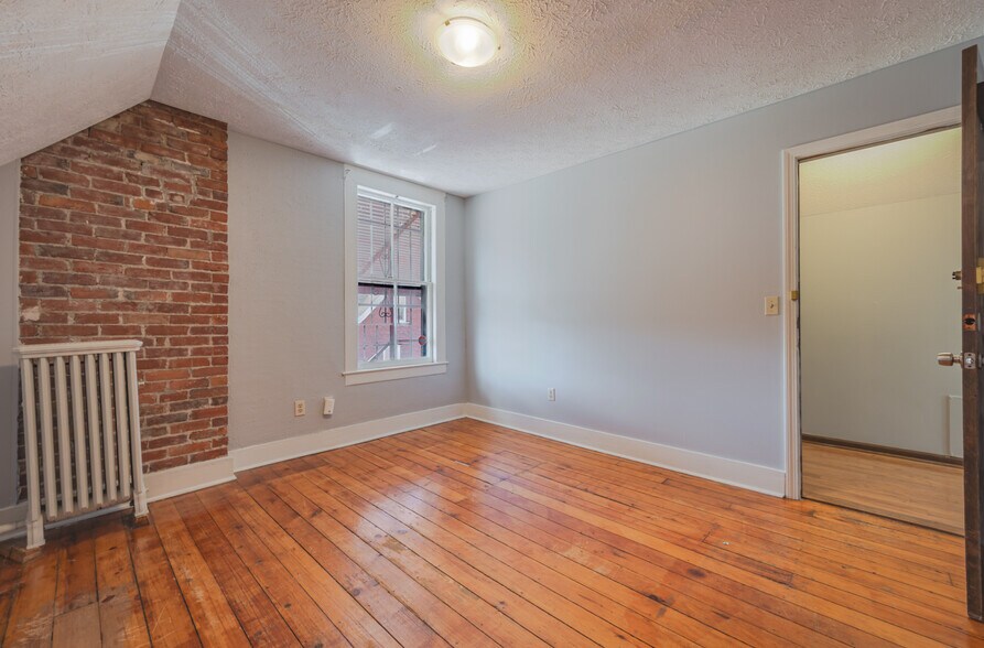 Building Photo - 429 Capitol Ave