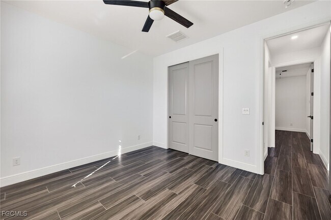 Building Photo - 332 SW 26th St