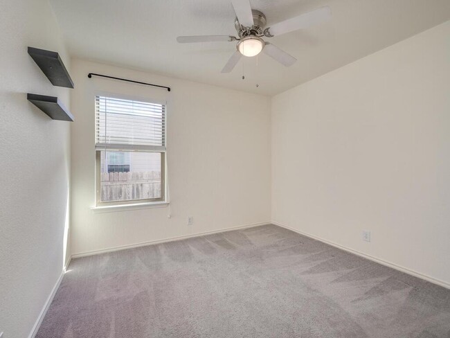 Building Photo - 251 Beech Dr