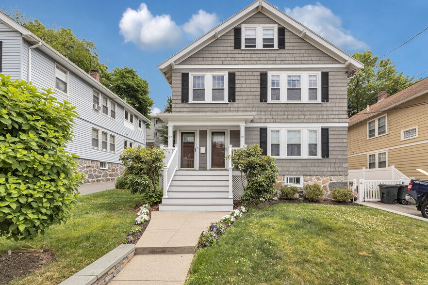 Building Photo - 97 Willow St