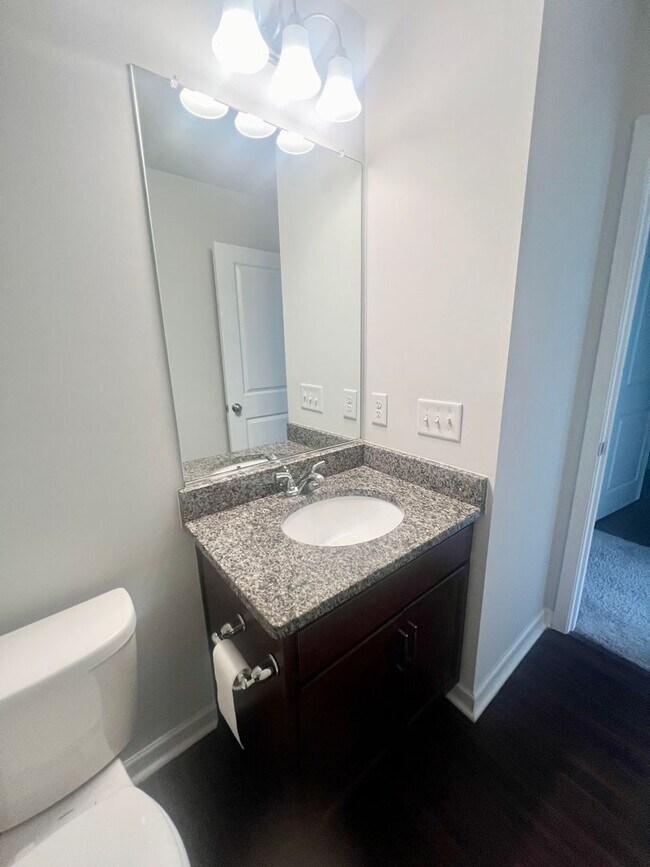 Building Photo - Welcome Home! 4BR/2.5BA in Manning Crossing – Elon