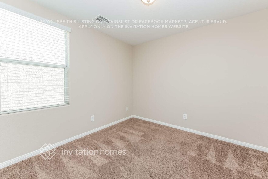 Building Photo - 8432 Quarentina Ave