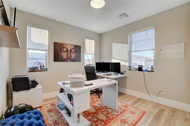 Building Photo - 2567 Speyburn Ave