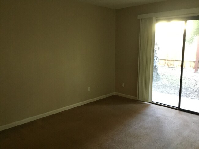 Building Photo - 3009 La Costa St