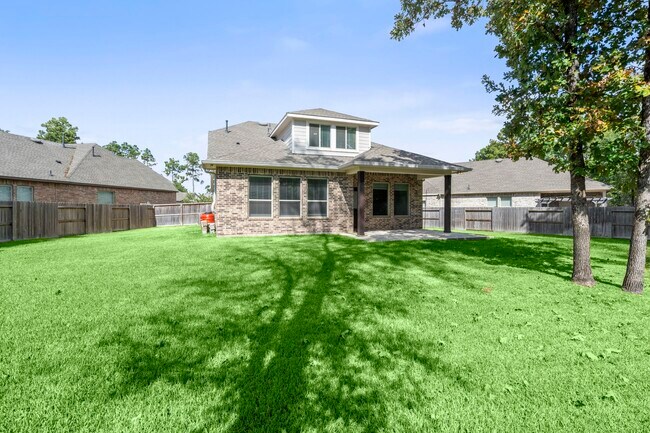 Building Photo - 104 Winged Elm Ct