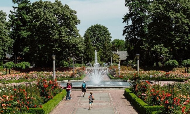 peninsula park - 555 N Simpson St