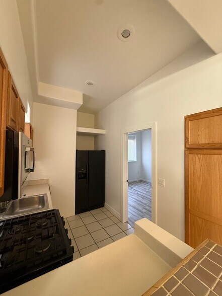 Building Photo - 1334 N Downing St