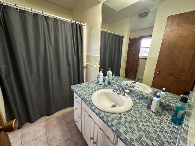 Building Photo - 2 Bedroom Ranch Home in Summit Township