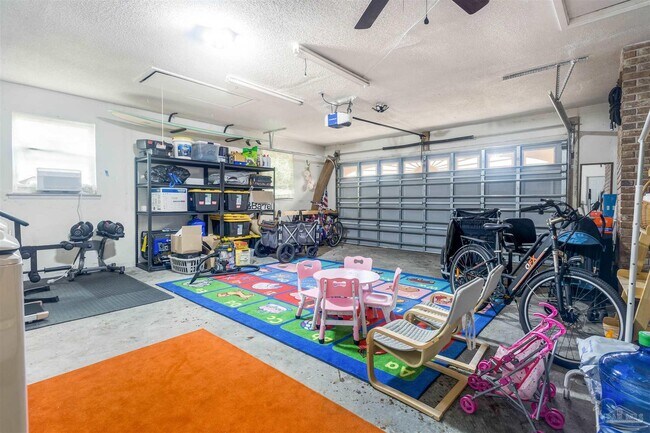 Building Photo - 4261 Obregon Dr