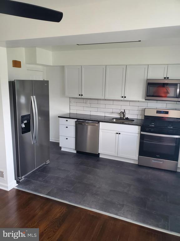 Building Photo - 1534 Doolittle Rd