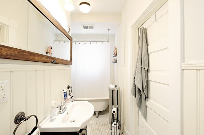 Building Photo - Downtown Home with Classic Charm & Modern Updates