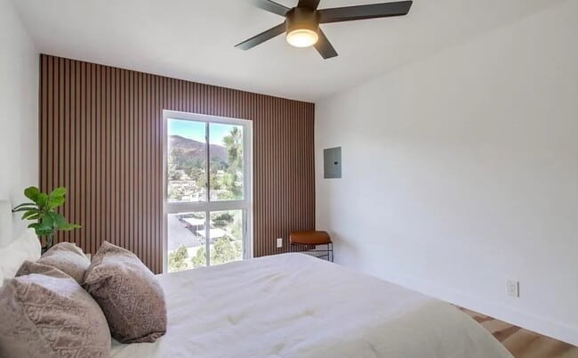 Building Photo - "Charming 1-Bedroom San Diego Retreat with...