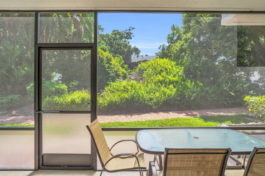 Building Photo - 600 Neapolitan Way