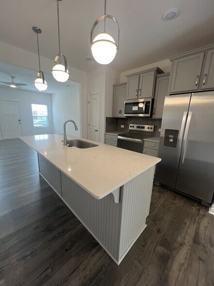 Building Photo - 1646 Granby Heights Dr