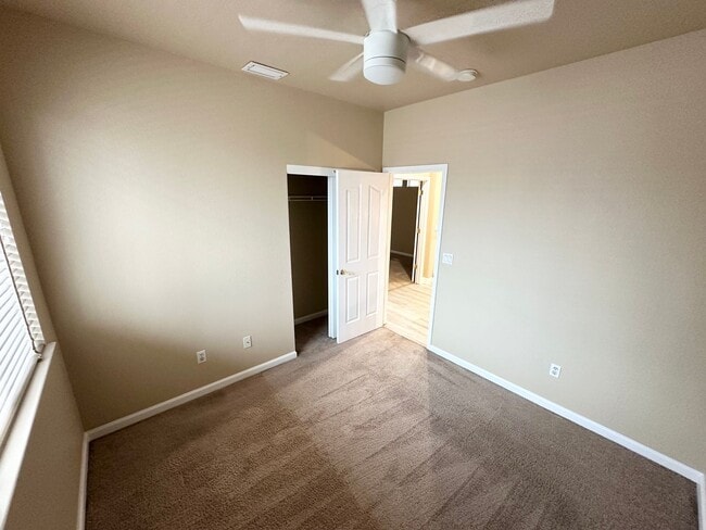 Building Photo - Beautiful Natomas Park Home – 5 Bed / 3 Bath, new interior paint, 2 story!